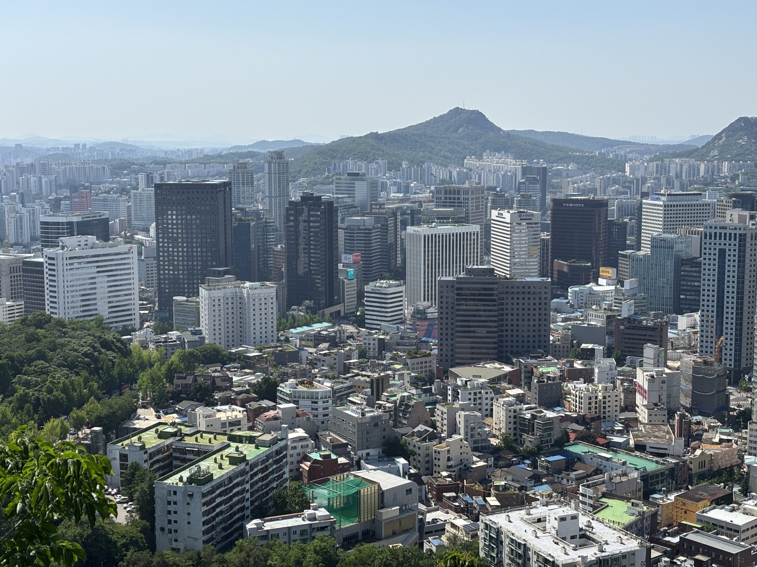 Markt, Berg und Hanok